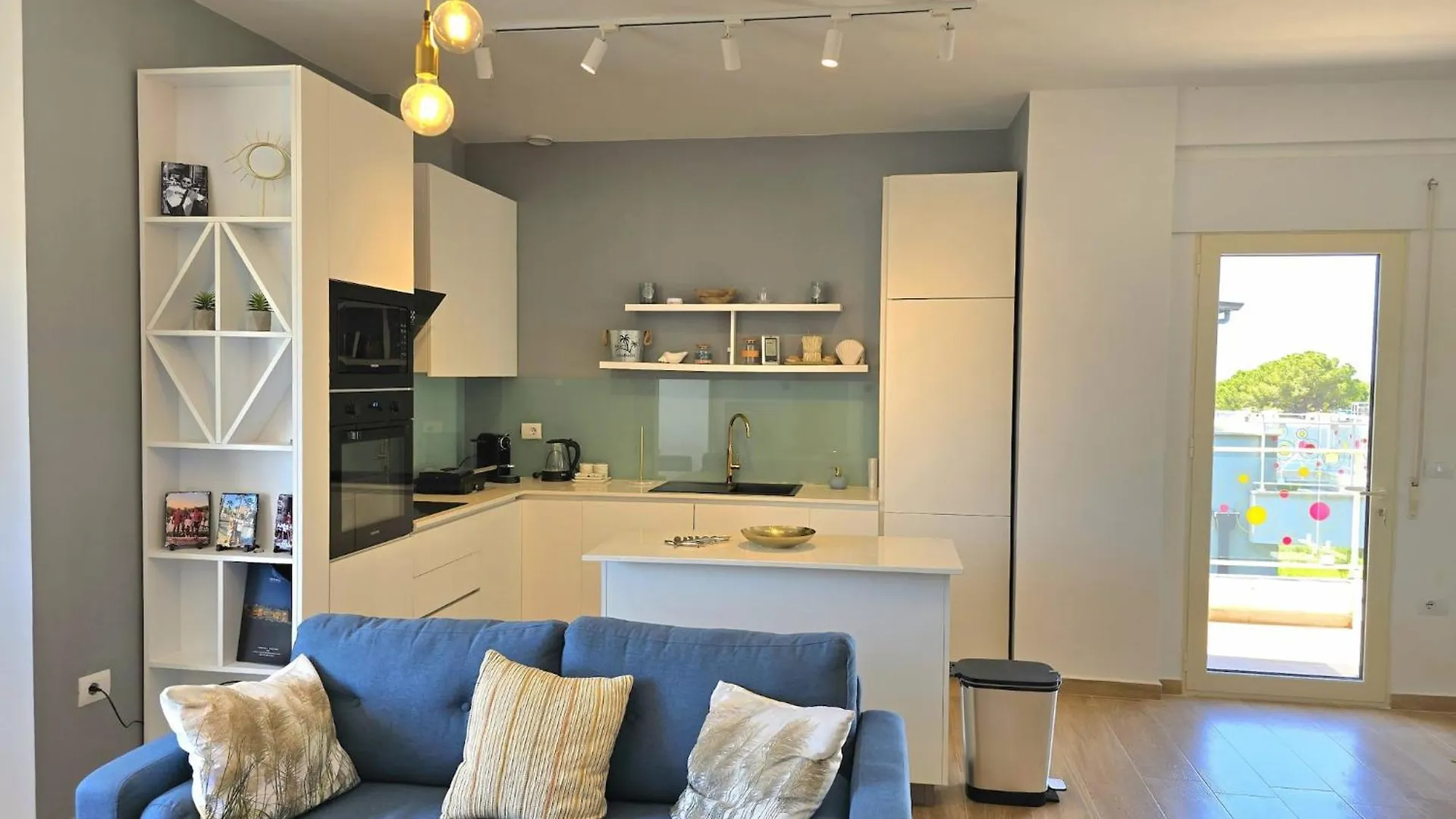 Apartment Near Gjiri Lalzit Beach Plazhi San Pietro Albanie