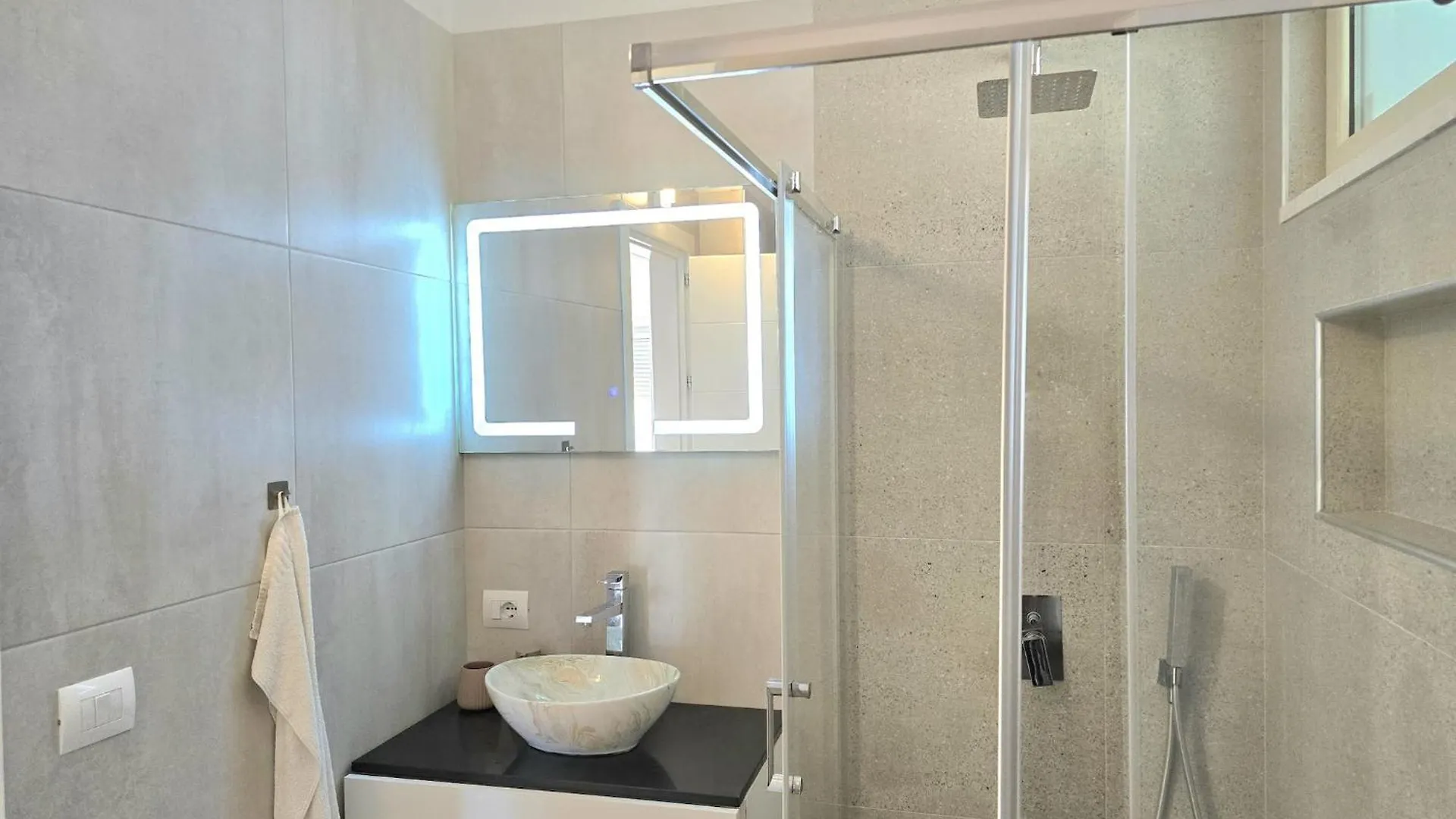 Apartment Near Gjiri Lalzit Beach Plazhi San Pietro 0*,  Albanie